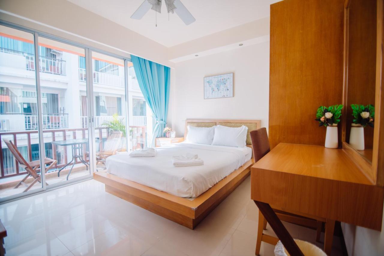 Patong Beach Side Hotel Екстер'єр фото