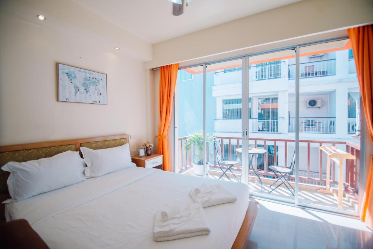 Patong Beach Side Hotel Екстер'єр фото