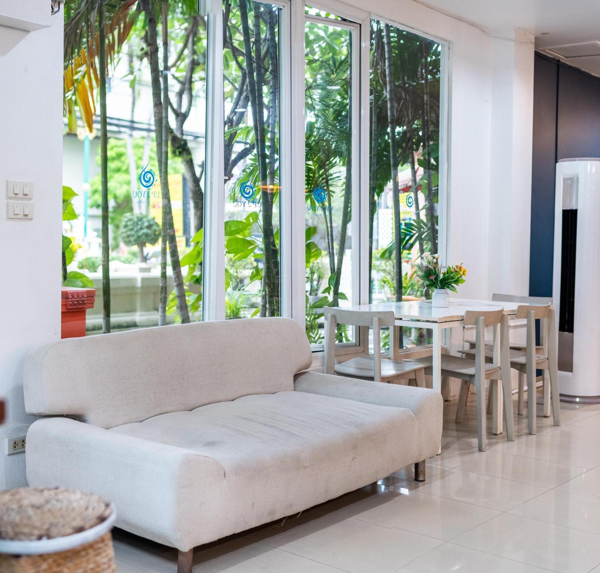 Patong Beach Side Hotel Екстер'єр фото
